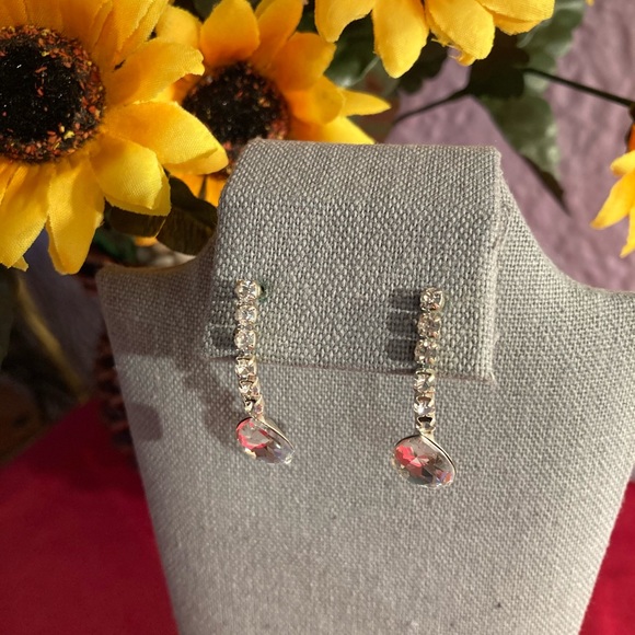 Earrings - Picture 14 of 16